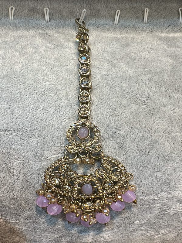 Lilac Antique Gold Maang Tikka