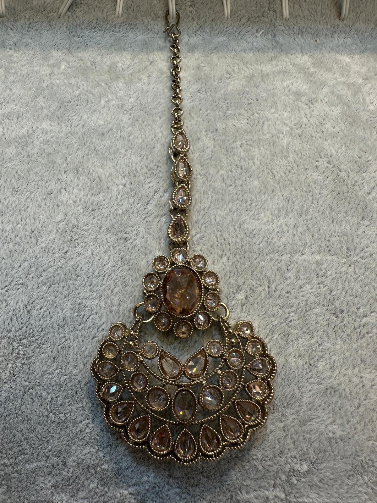 Topaz Antique Gold Maang Tikka