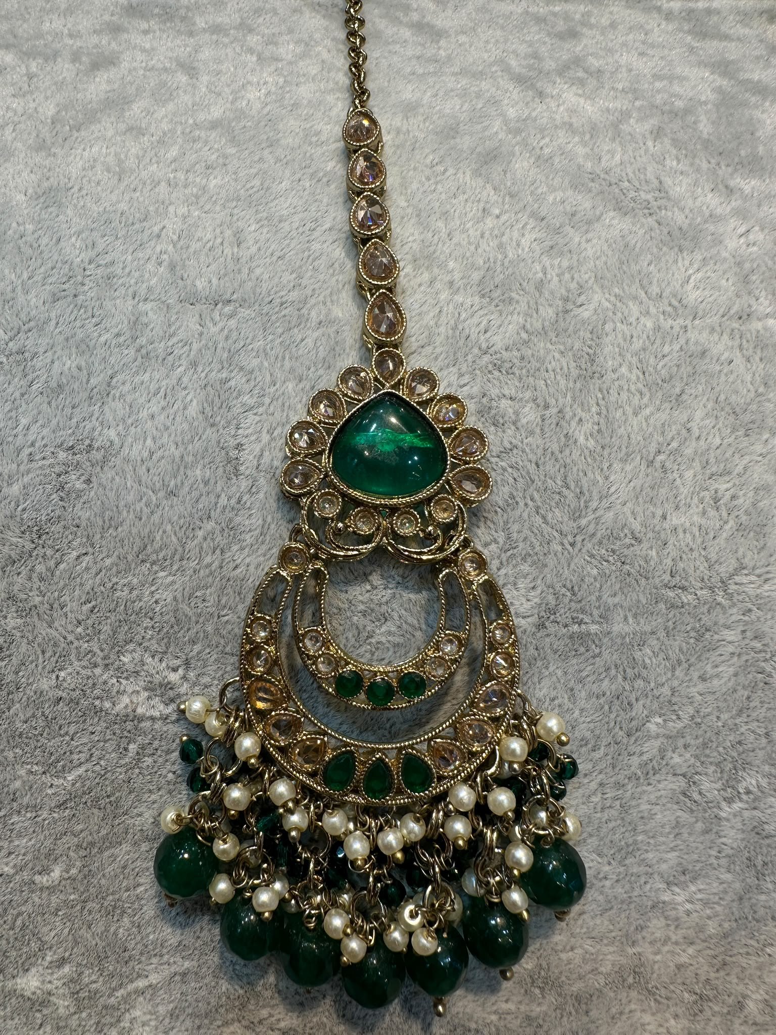 Emerald Antique Gold Maang Tikka