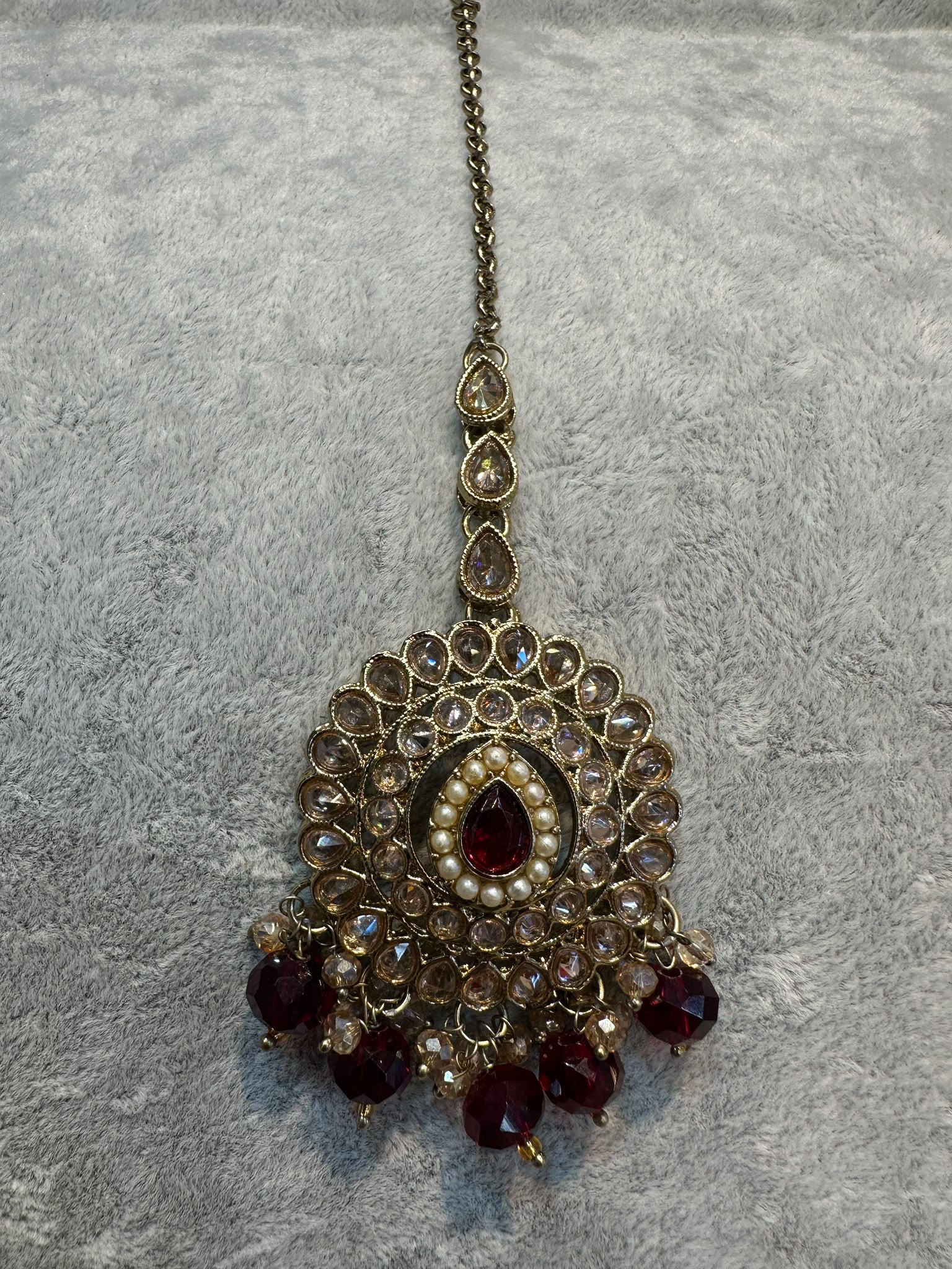 Maroon Antique Gold Maang Tikka